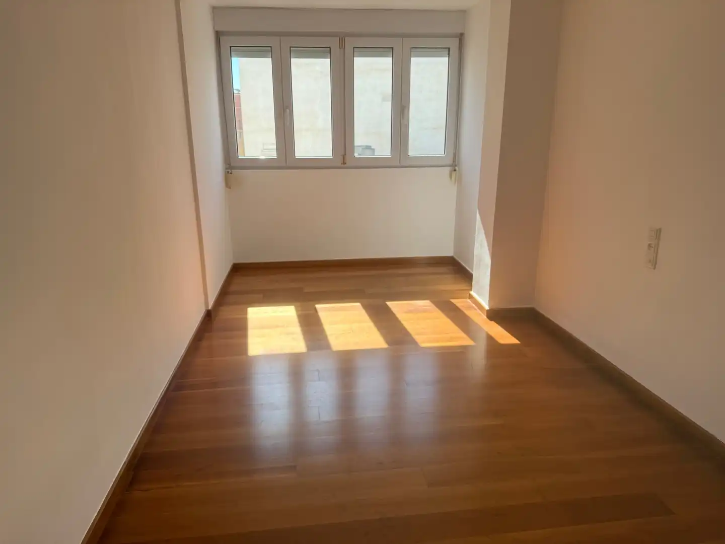 Bedroom of Flat for rent in Almería  with Air Conditioner and Terrace