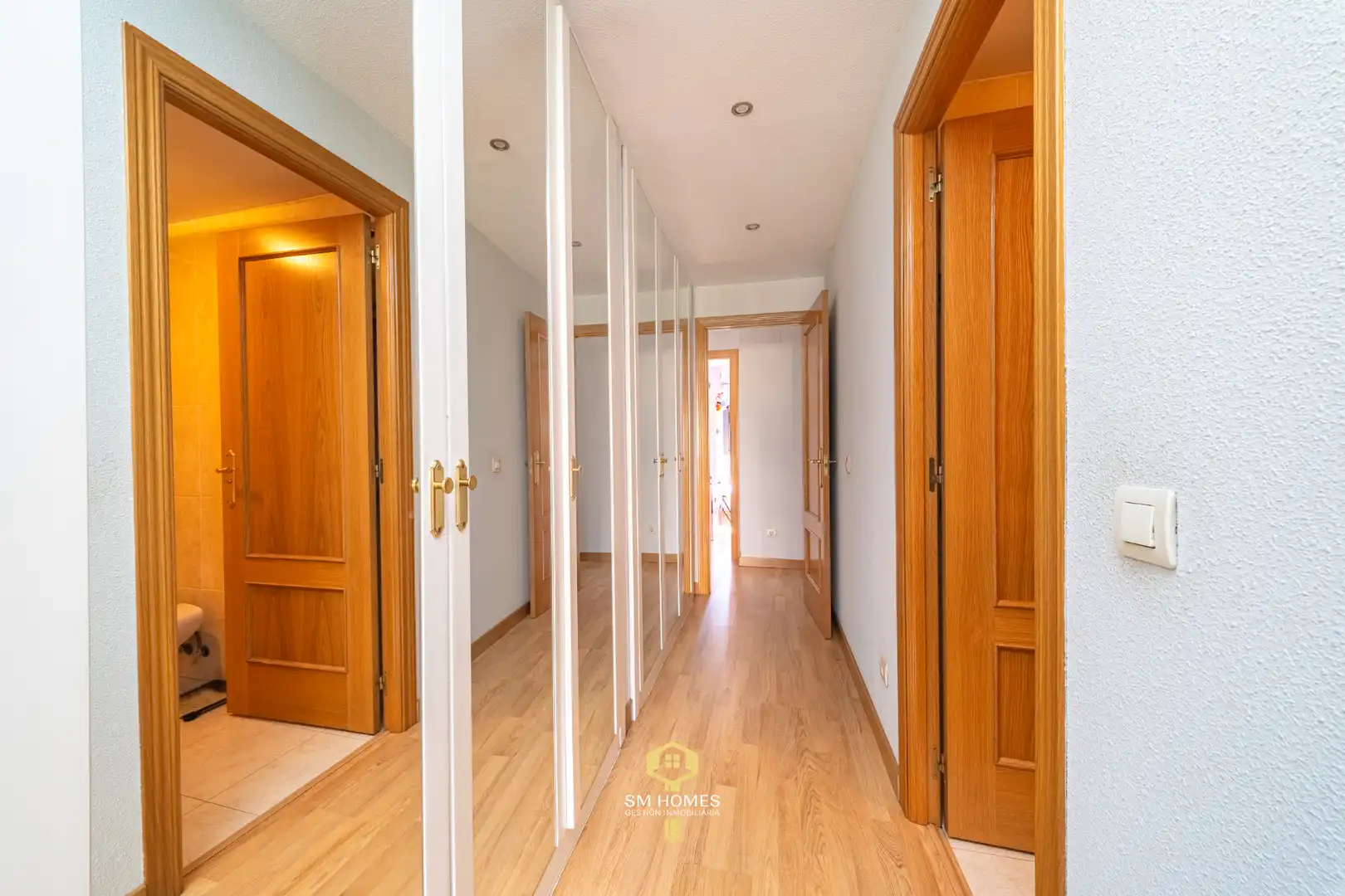 Wohnung zum Verkauf in Coslada mit Klimaanlage, Heizung und Terrasse