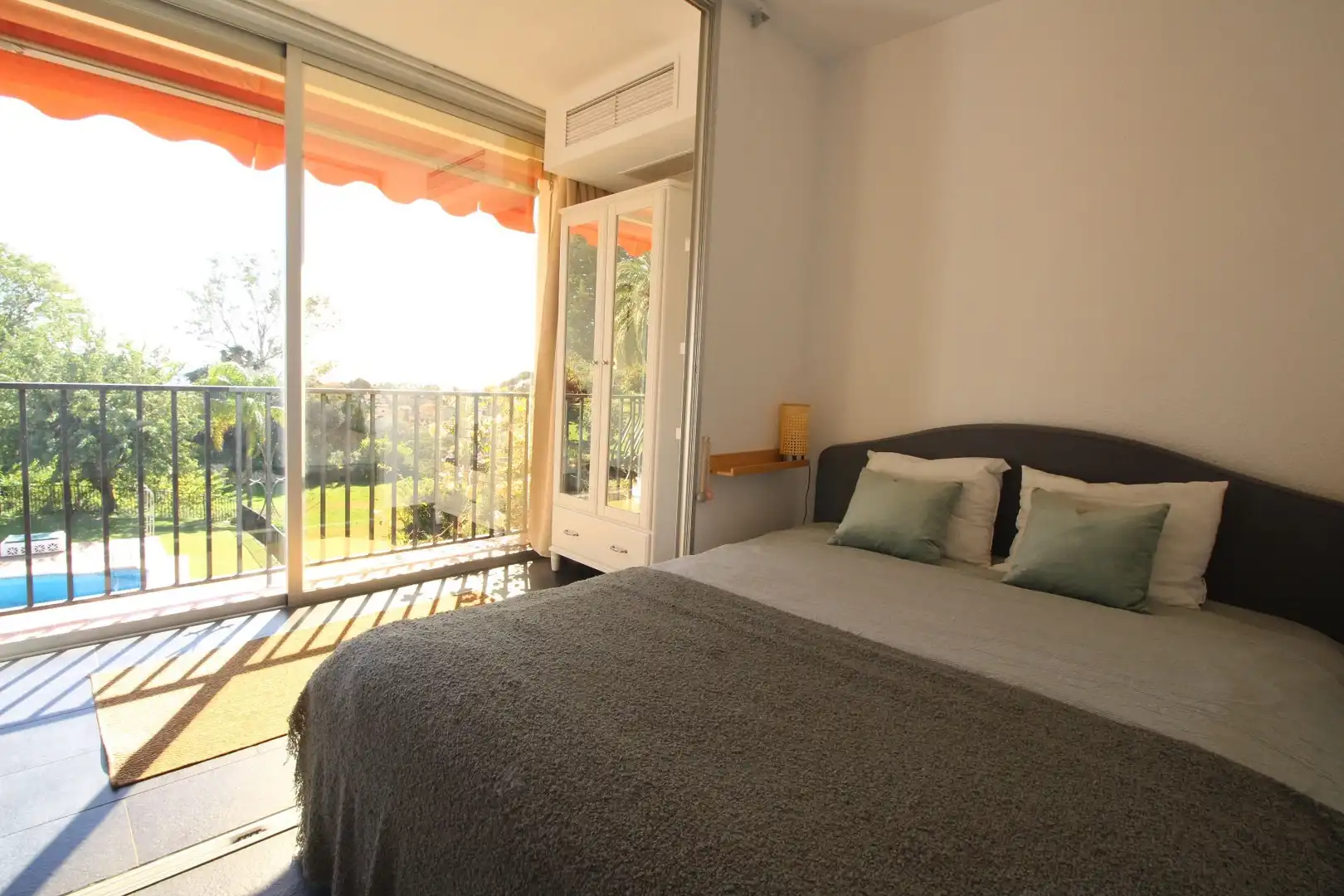Bedroom of Flat for rent in Málaga  with Air Conditioner, Heating and Terrace