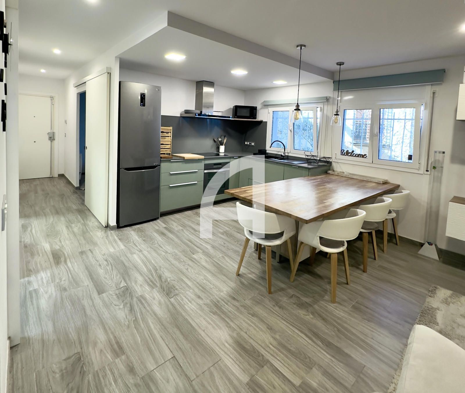 Kitchen of Flat for sale in Girona Capital  with Terrace and Furnished