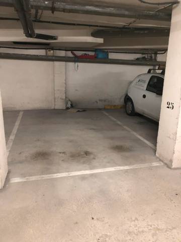 Garaje en Alquiler en Calle Sancho Ramírez, 5 en Mendebaldea - Ermitagaña