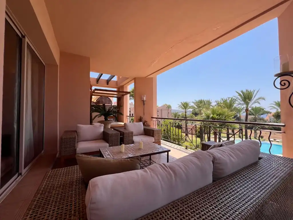 Terrasse von Wohnungen zur Miete in Calvià mit Klimaanlage, Privatgarten und Möbliert