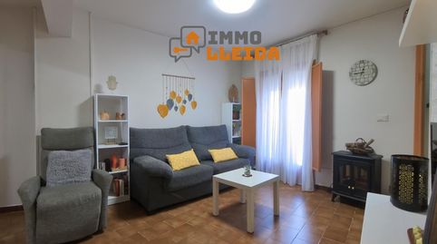 Foto 3 de Casa adosada en venta en Calle Forn, Artesa de Segre, Lleida