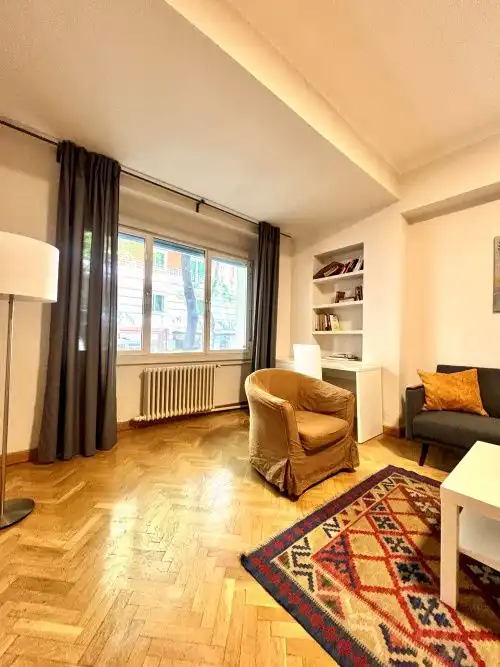 Living room of Flat for rent in Madrid  with Air Conditioner, Heating and Parquet flooring