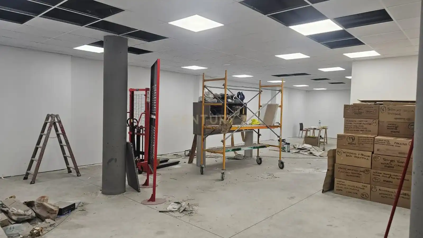 Local comercial en venda a Carrer Casal dels Mogoda, 46, La Florida, Spain, imagen 3