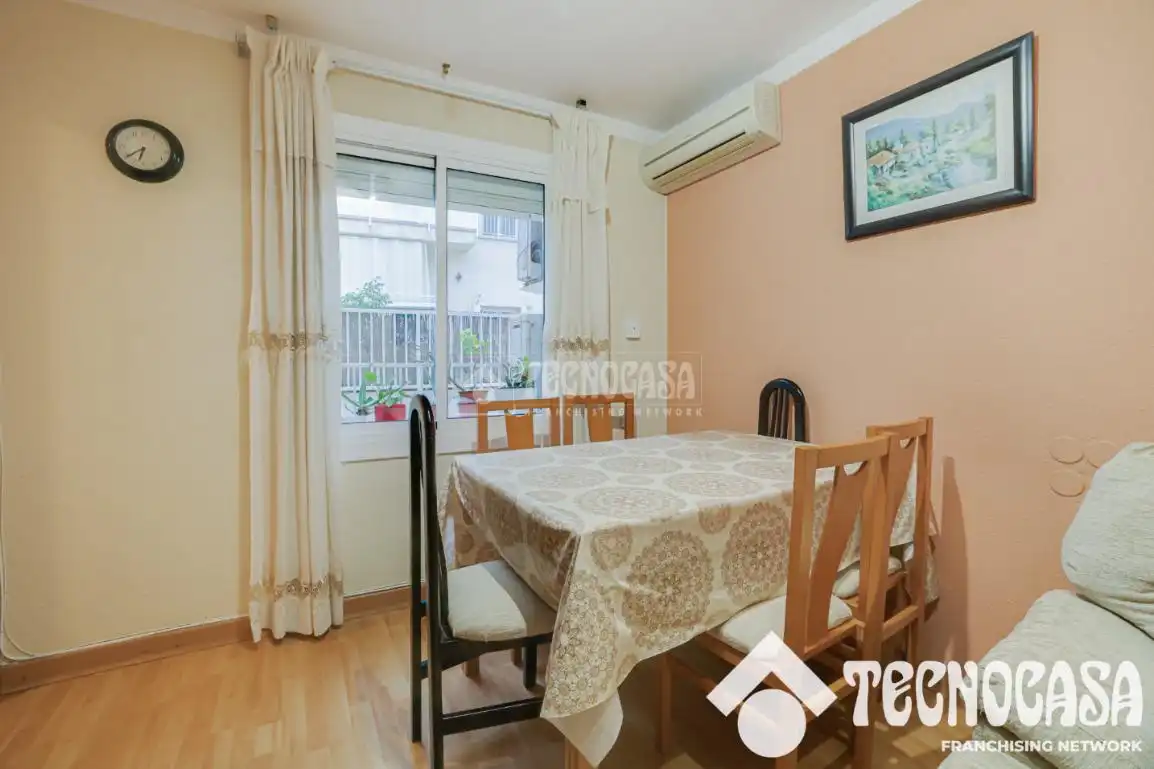 Comedor de Piso en venta en Barcelona con Aire acondicionado y Parquet