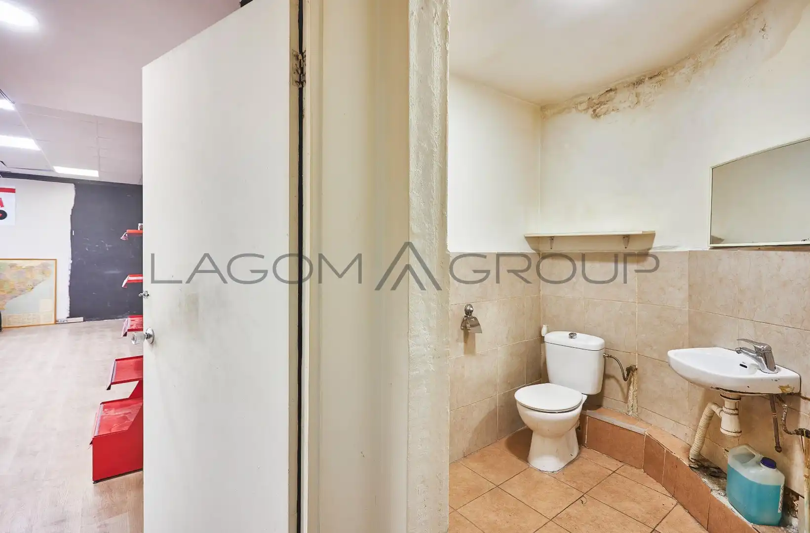 Business premises for sale in Passeig Maragall, imagen 14
