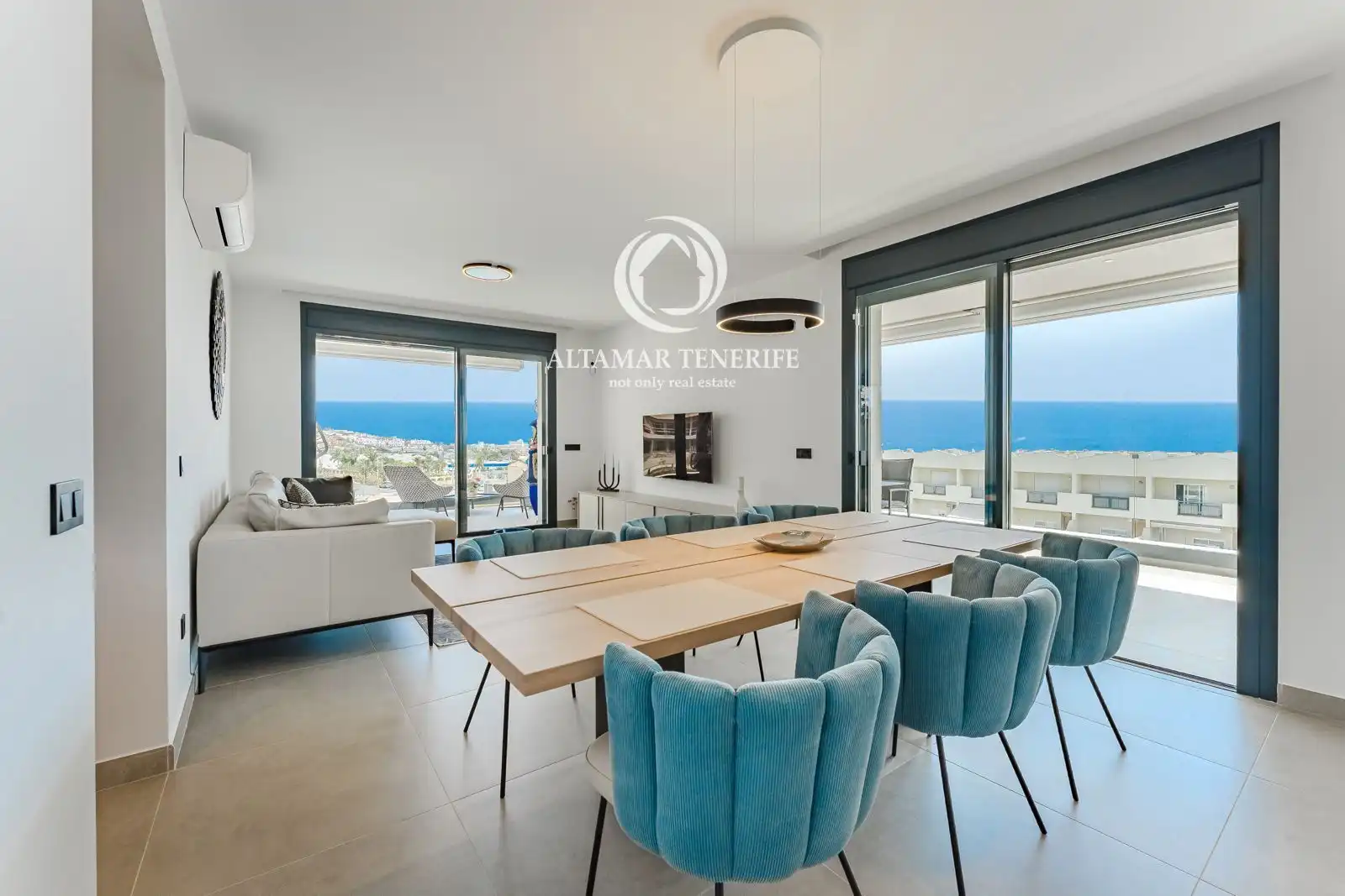 Apartment with pool for sale in Costa Adeje, imagen 2