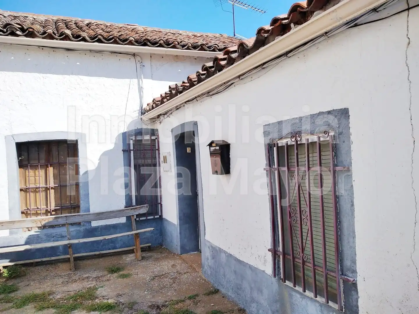 Vista exterior de Casa o xalet en venda en Aldehuela de Yeltes amb Jardí privat
