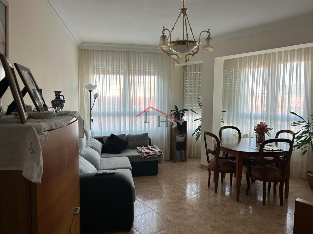 Sala de estar de Piso de alquiler en León Capital  con Calefacción, Parquet y Amueblado