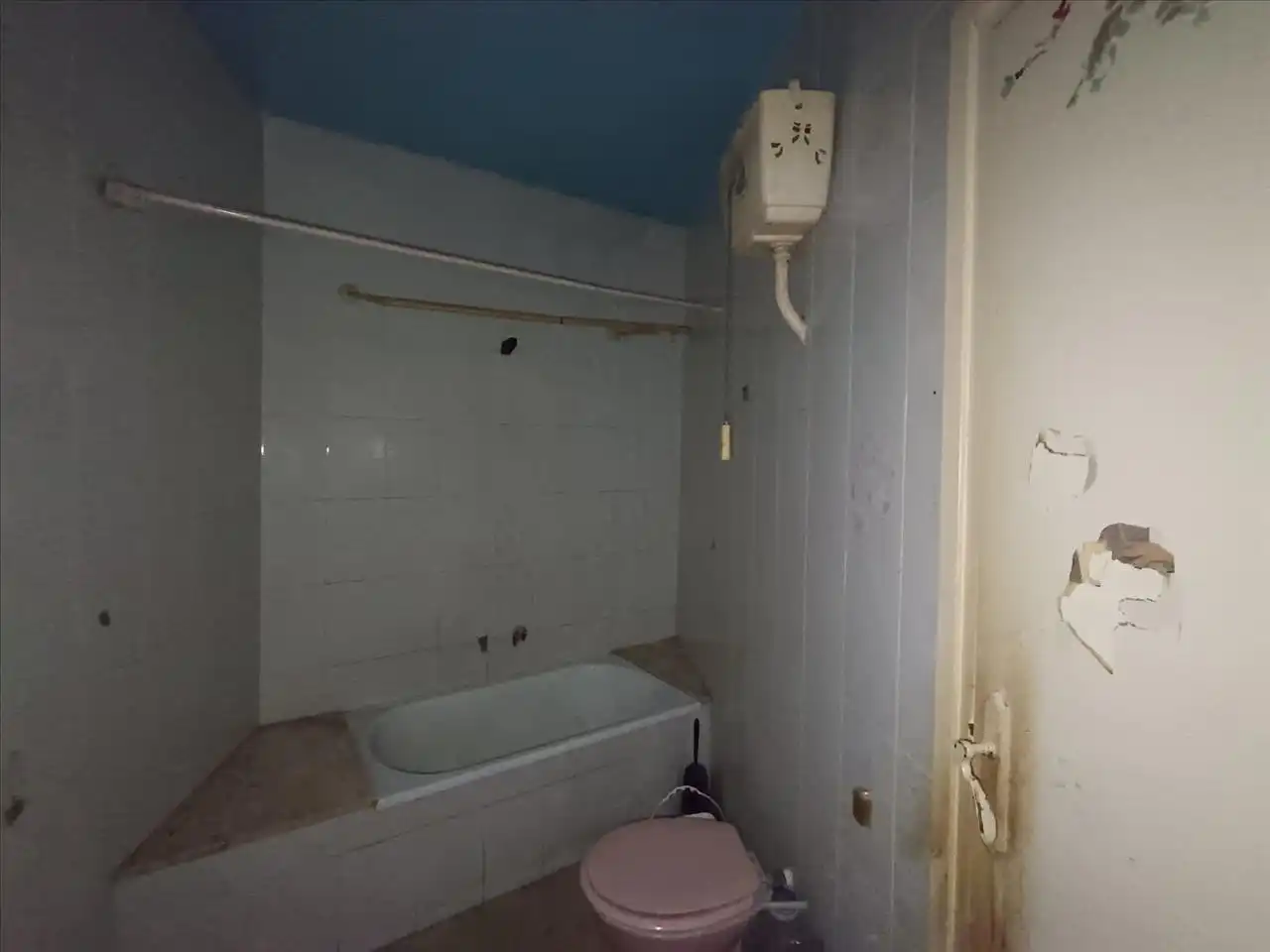Bathroom of Detached homes for sale in Fraga, Huesca