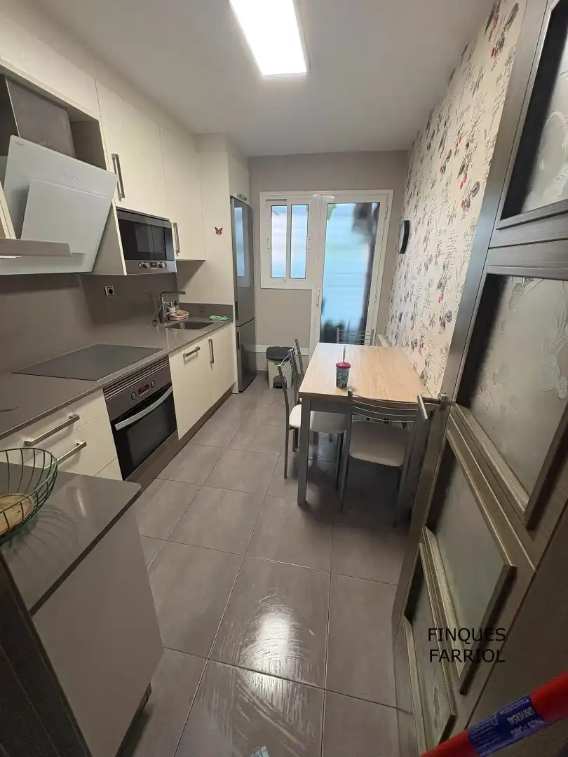 Cuina de Pis de lloguer en Reus amb Aire condicionat, Calefacció i Parquet