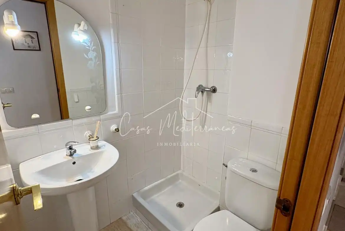 Casa aparellada amb terrassa en venda a Carrer Artur Martorell, imagen 13