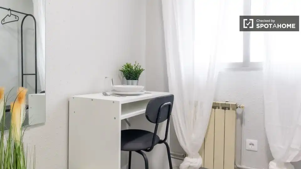 Room in Vista Alegre