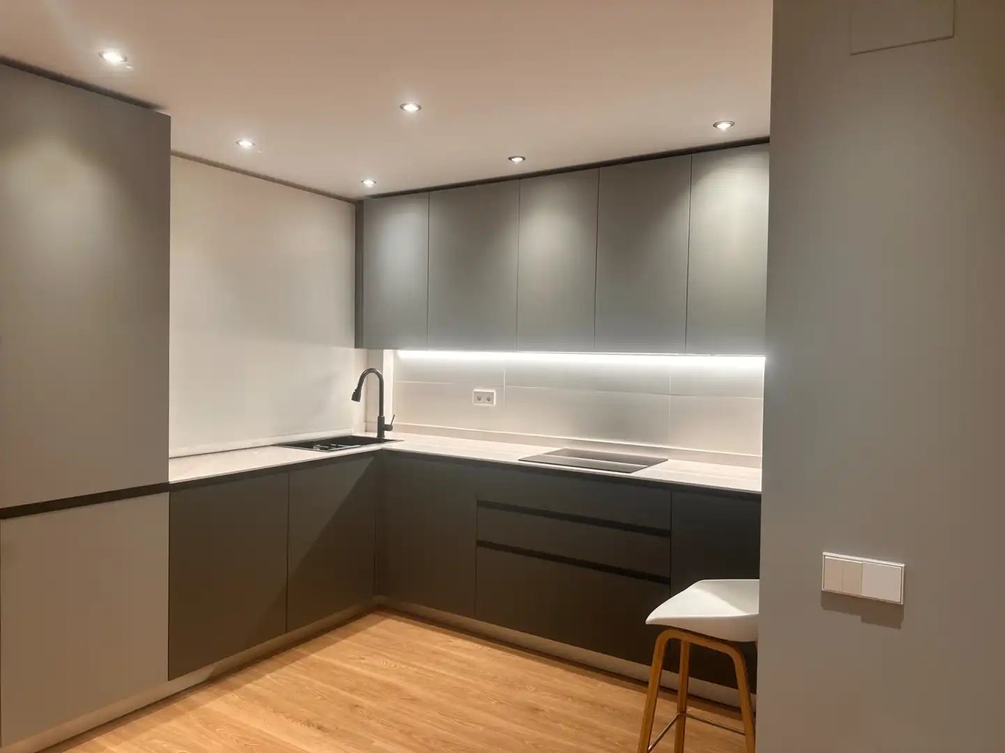 Piso con terraza en venta en Calle Nicolás Salmerón 7, imagen 12