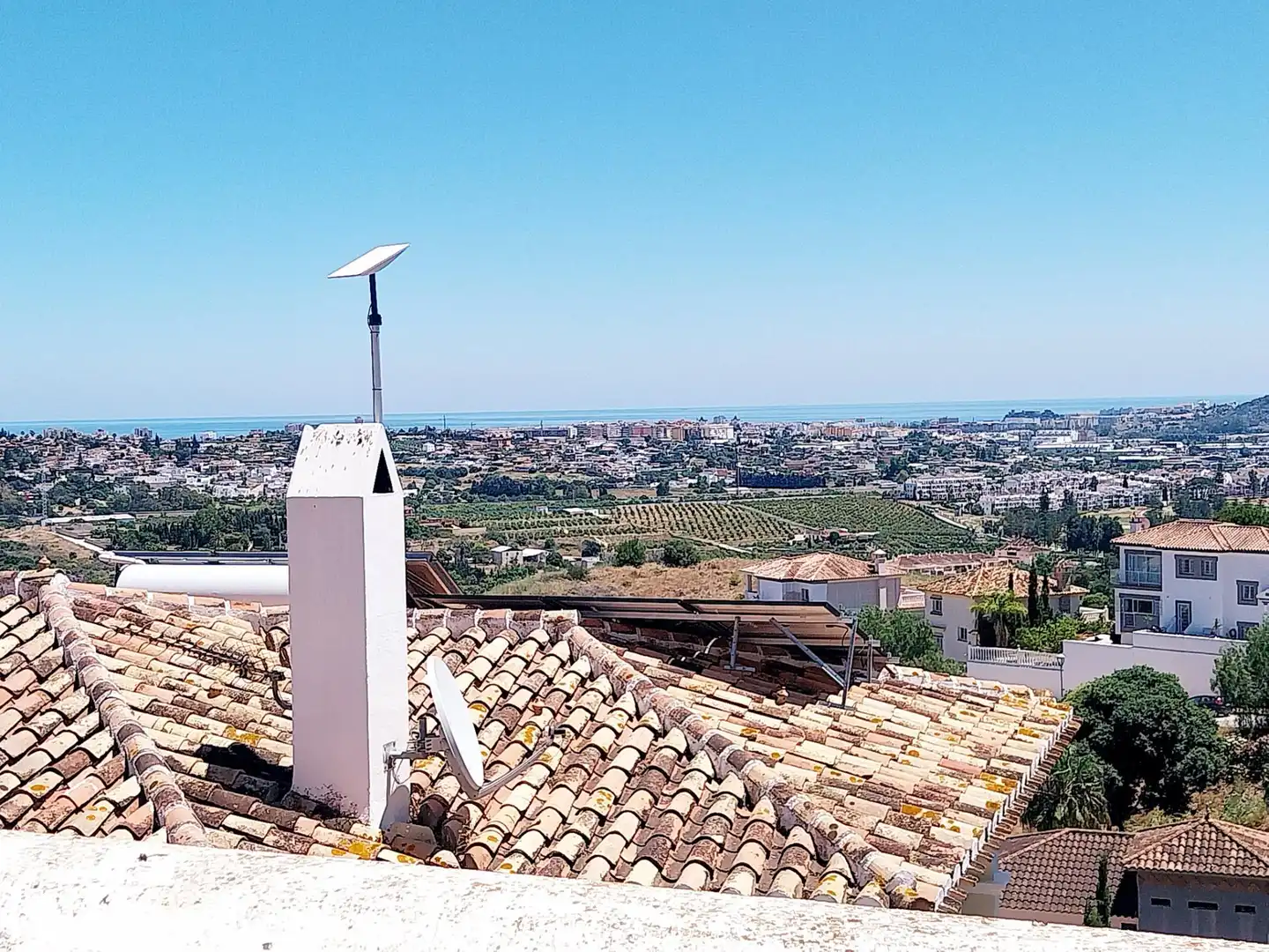 Außenansicht von Einfamilien-Reihenhaus zum Verkauf in Mijas mit Klimaanlage, Heizung und Terrasse