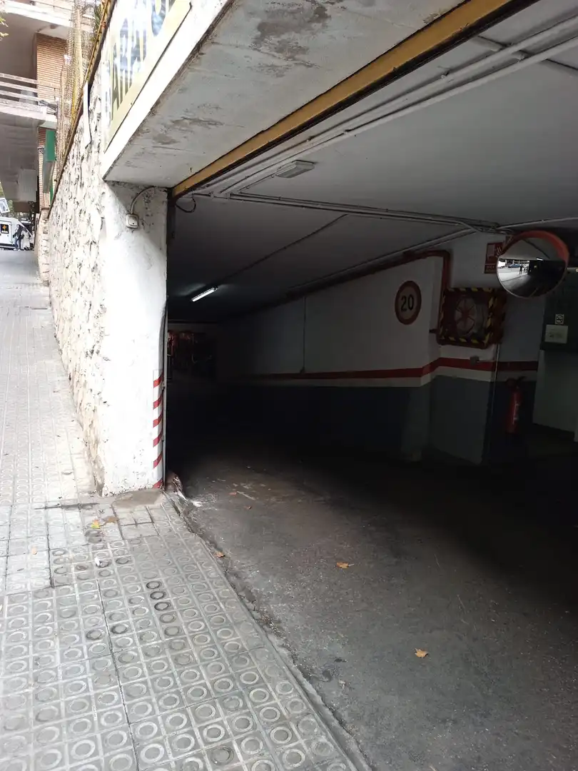 Individuel avec ascenseur à vendre à Carrer de Santaló 110, imagen 5