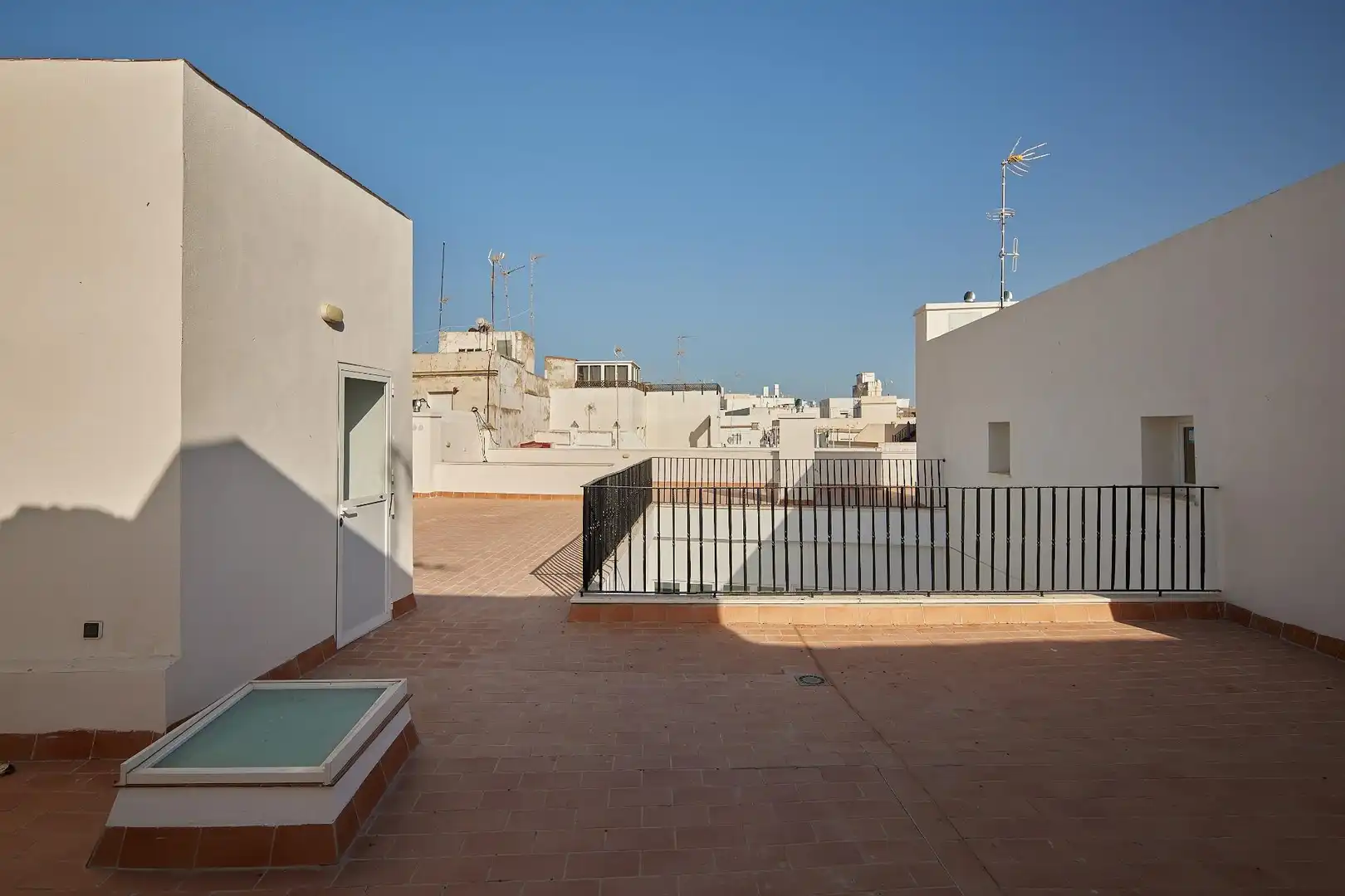 Flat with terrace for sale in La Caleta - La Viña, imagen 29