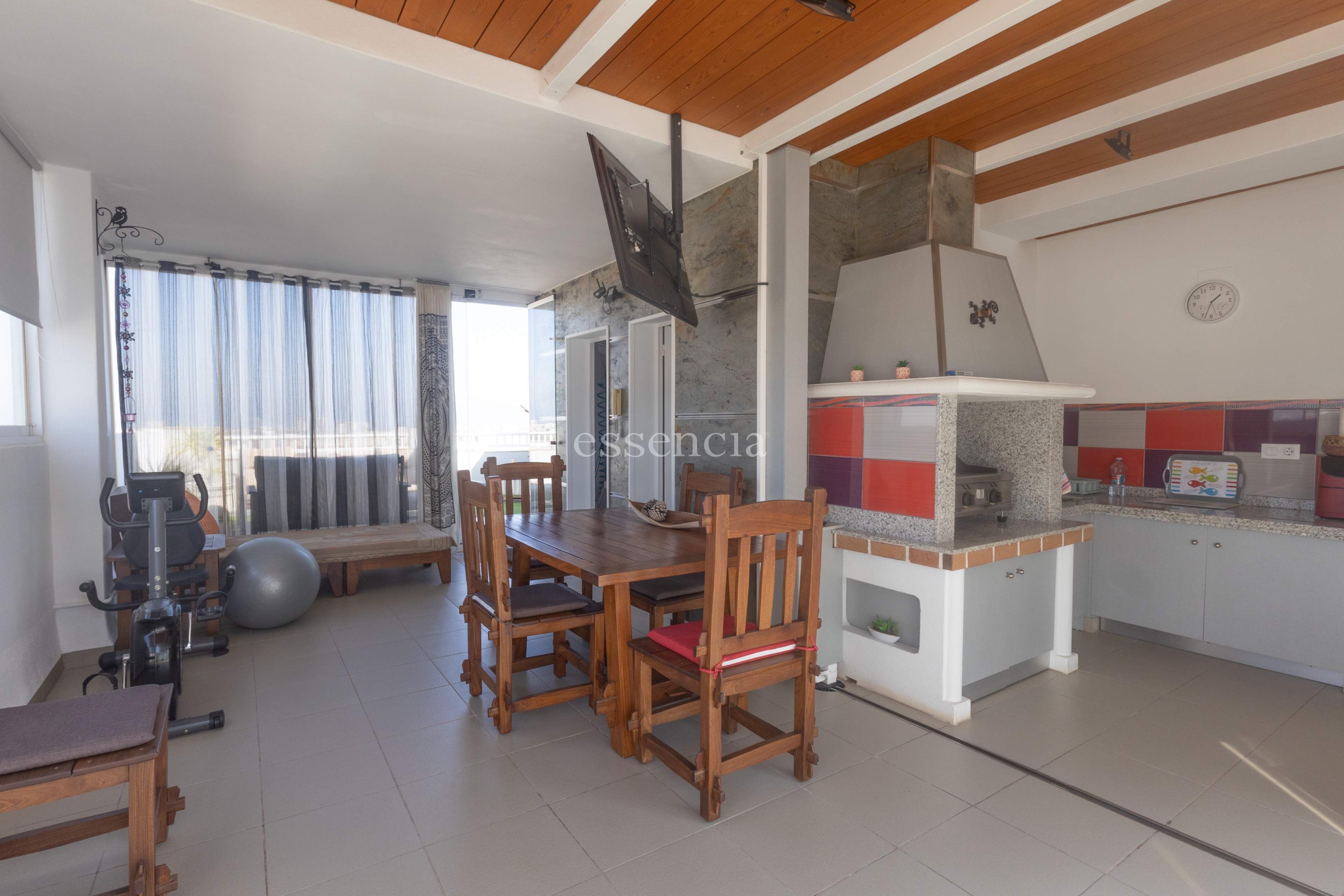 Attic for sale in Miramar  with Air Conditioner, Terrace and Storage room