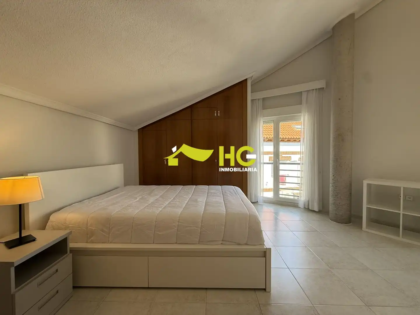Habitación de Dúplex de alquiler en Villaviciosa de Odón con Aire acondicionado, Calefacción y Terraza