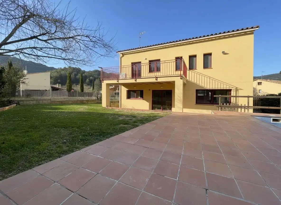Vista exterior de Casa o chalet en venta en Sant Llorenç de la Muga con Calefacción, Jardín privado y Terraza