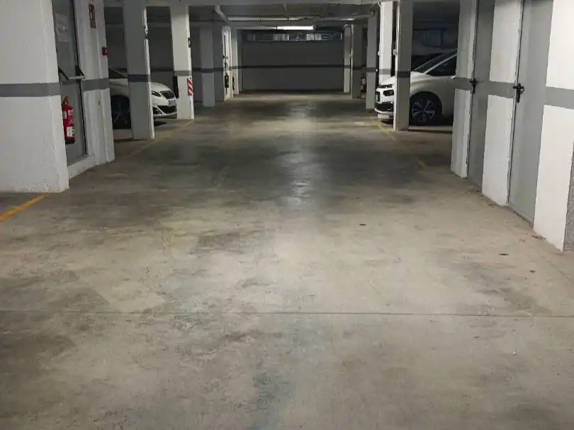 Einzelparkplatz zur Miete in Doctor Fleming 1, imagen 4