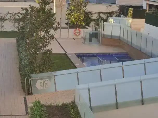 Piscina de Pis en venda en Terrassa amb Aire condicionat, Parquet i Piscina