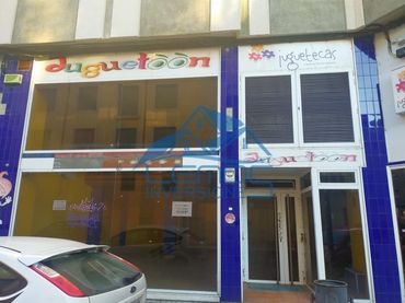Local comercial en venda a Calle San Juan Apóstol