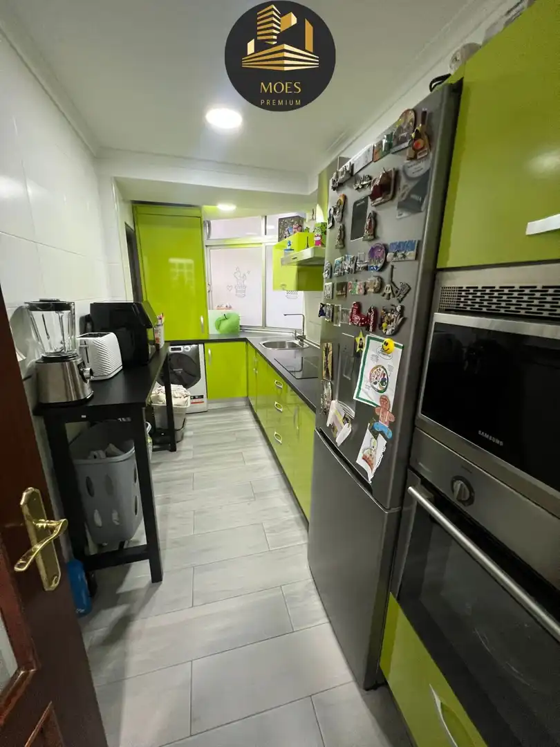 Cuina de Pis en venda en Linares amb Aire condicionat, Calefacció i Terrassa