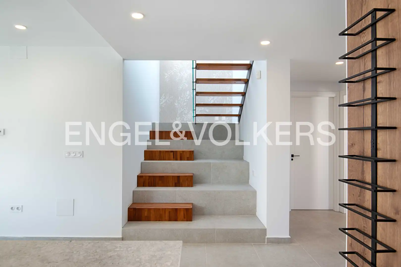 Terraced house with terrace for sale in Carrer Requesens, imagen 16