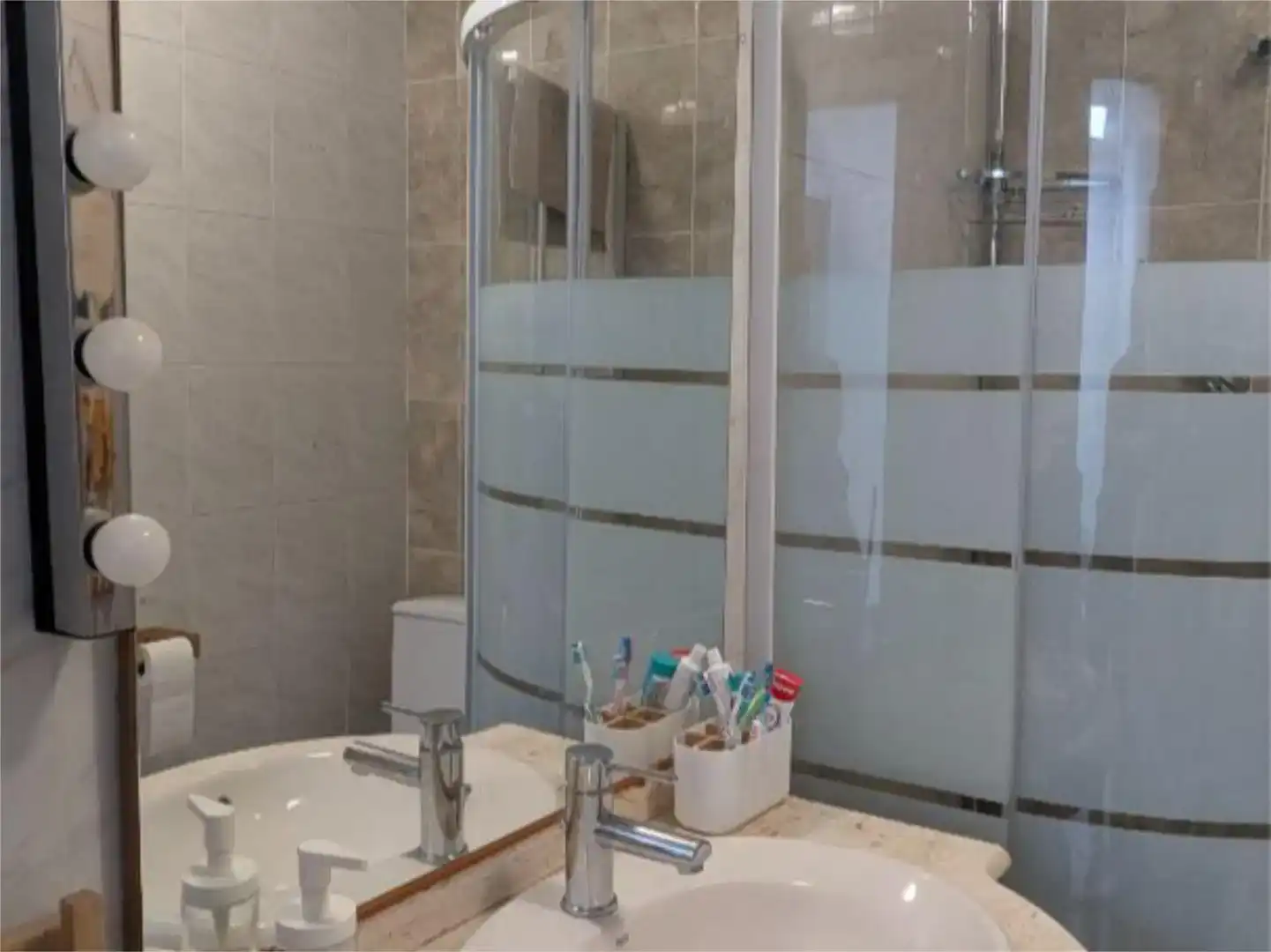 Bany de Pis en venda en Ciudad Real Capital amb Aire condicionat i Balcó