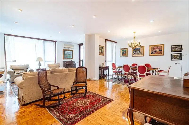 Appartement avec ascenseur à louer à Centre, imagen 3