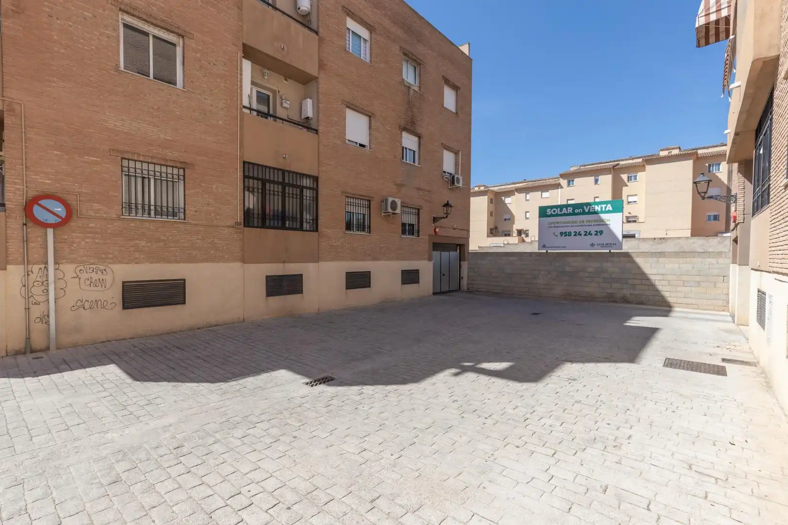 Außenansicht von Wohnung zum Verkauf in Atarfe mit Terrasse