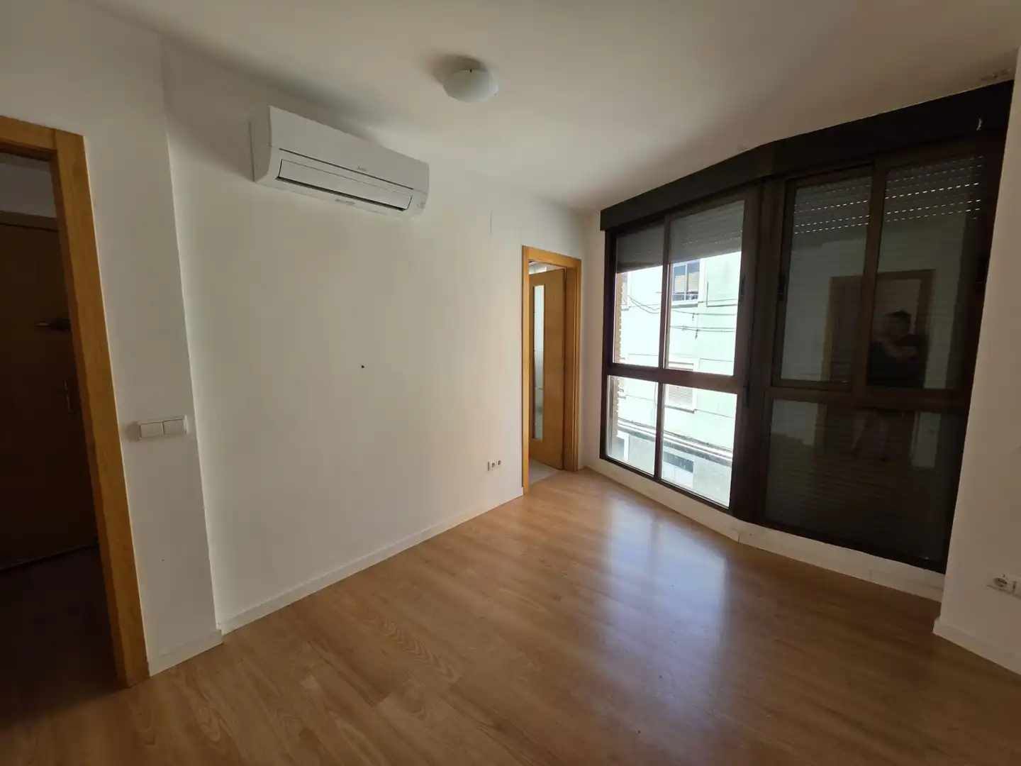 Dormitori de Pis de lloguer en Madrid amb Aire condicionat, Calefacció i Parquet