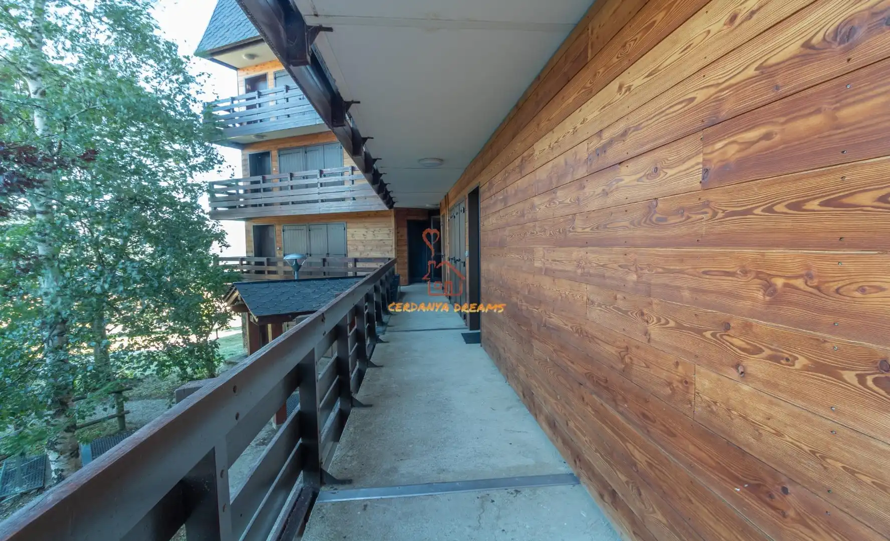 Vista exterior de Estudio en venta en Les Angles con Aire acondicionado, Calefacción y Terraza