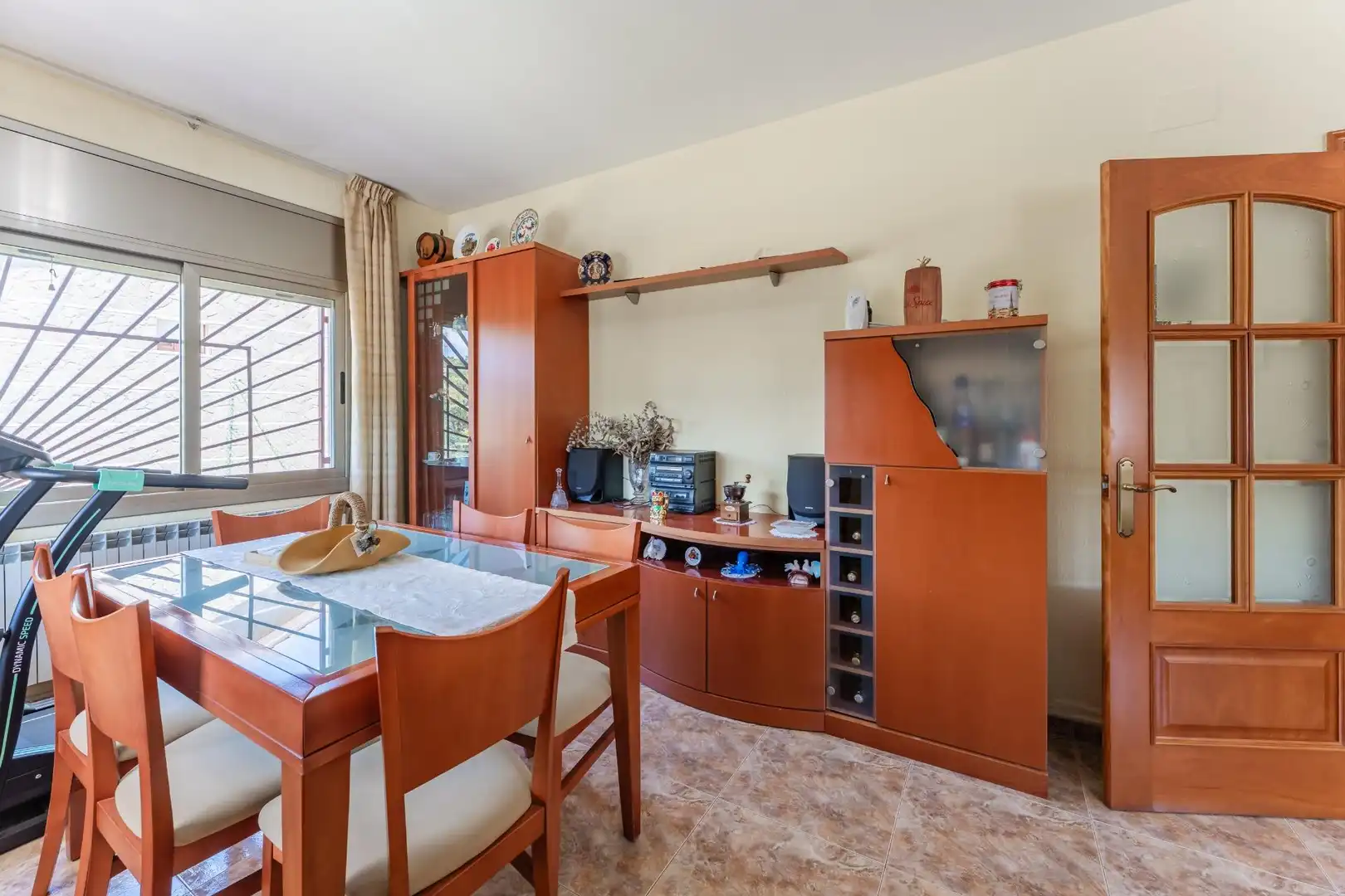 Comedor de Casa o chalet en venta en Sant Fost de Campsentelles con Calefacción, Jardín privado y Terraza