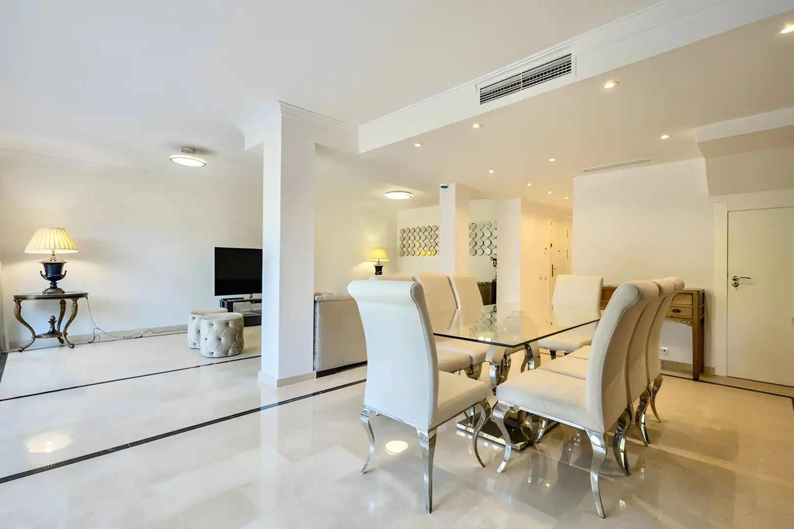 Reihenhaus mit Pool zum Verkauf in Nueva Andalucía, imagen 6