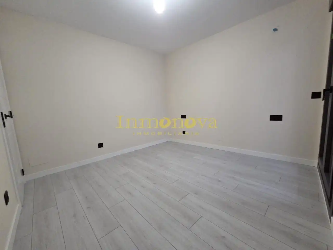 Flat for sale in Ribeira  with Heating