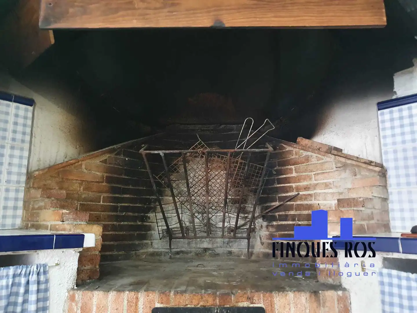 Einfamilien-Reihenhaus zum Verkauf in Vinaròs mit Klimaanlage, Heizung und Terrasse