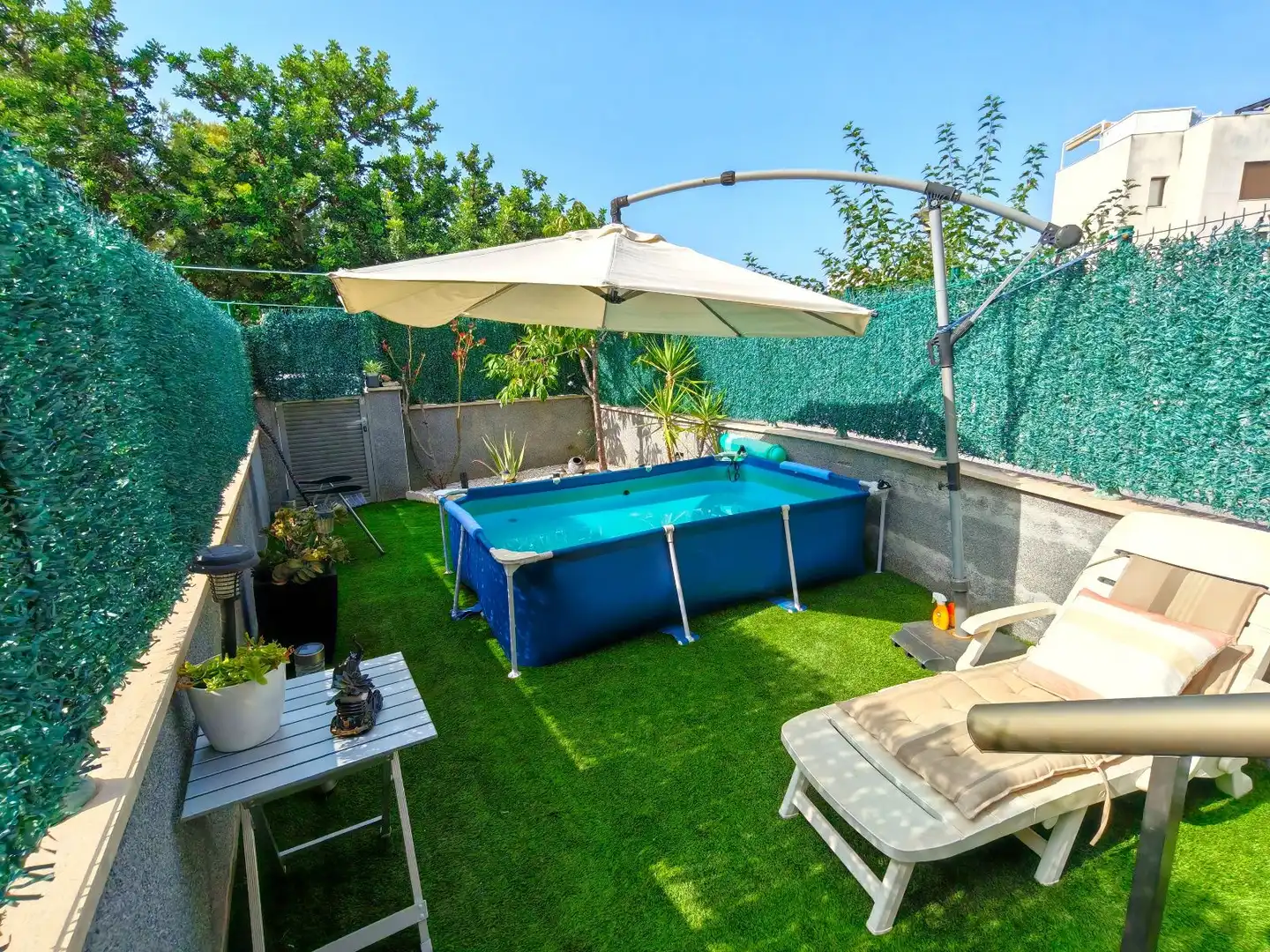 Piscina de Casa adosada en venta en El Vendrell con Aire acondicionado, Calefacción y Jardín privado