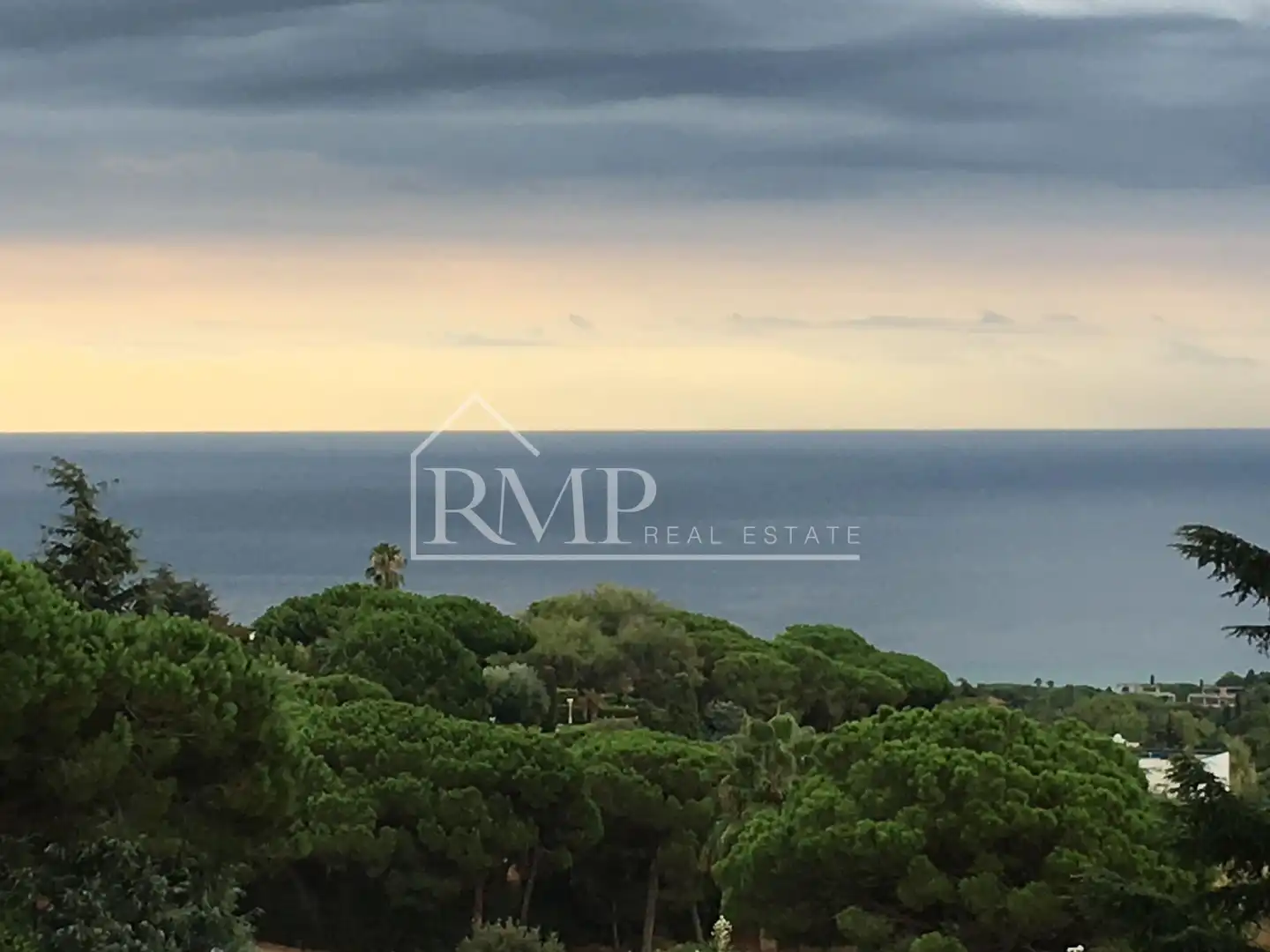 Vista exterior de Casa o chalet en venta en Sant Vicenç de Montalt con Aire acondicionado, Calefacción y Jardín privado