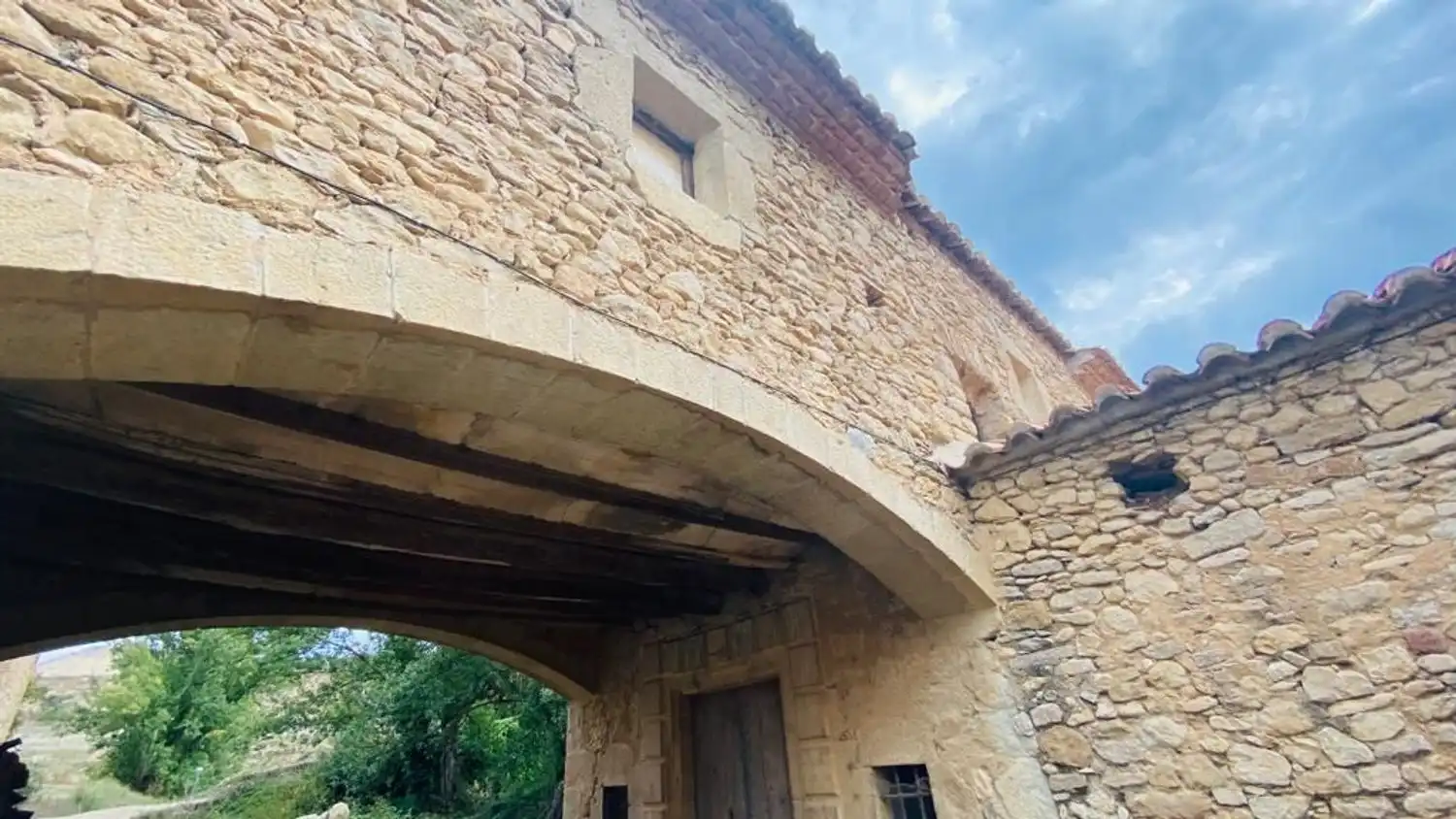 Vista exterior de Finca rústica en venda en Olocau del Rey amb Terrassa i Traster