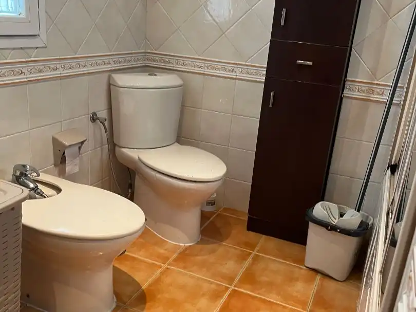 Baño de Piso en venta en Ceuta con Trastero, Amueblado y Lavadora
