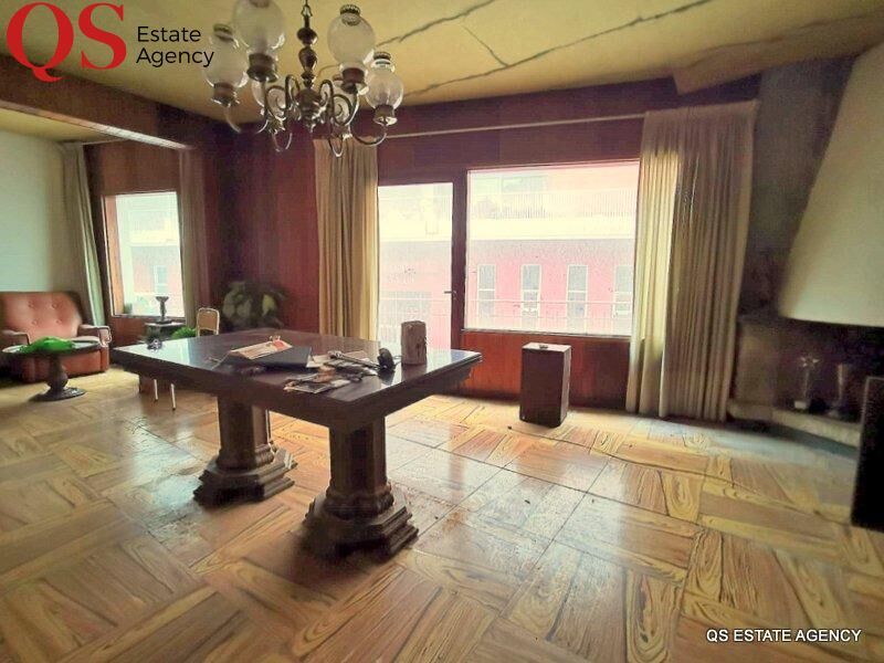 Casa adosada en venda a Centre