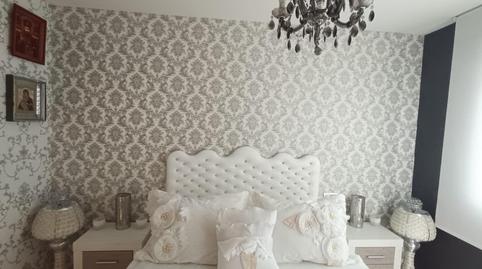 Foto 2 de Casa adosada en venta en Petrer, Alicante