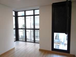 Bedroom of Flat to rent in Gijón   with Heating, Parquet flooring and Storage room