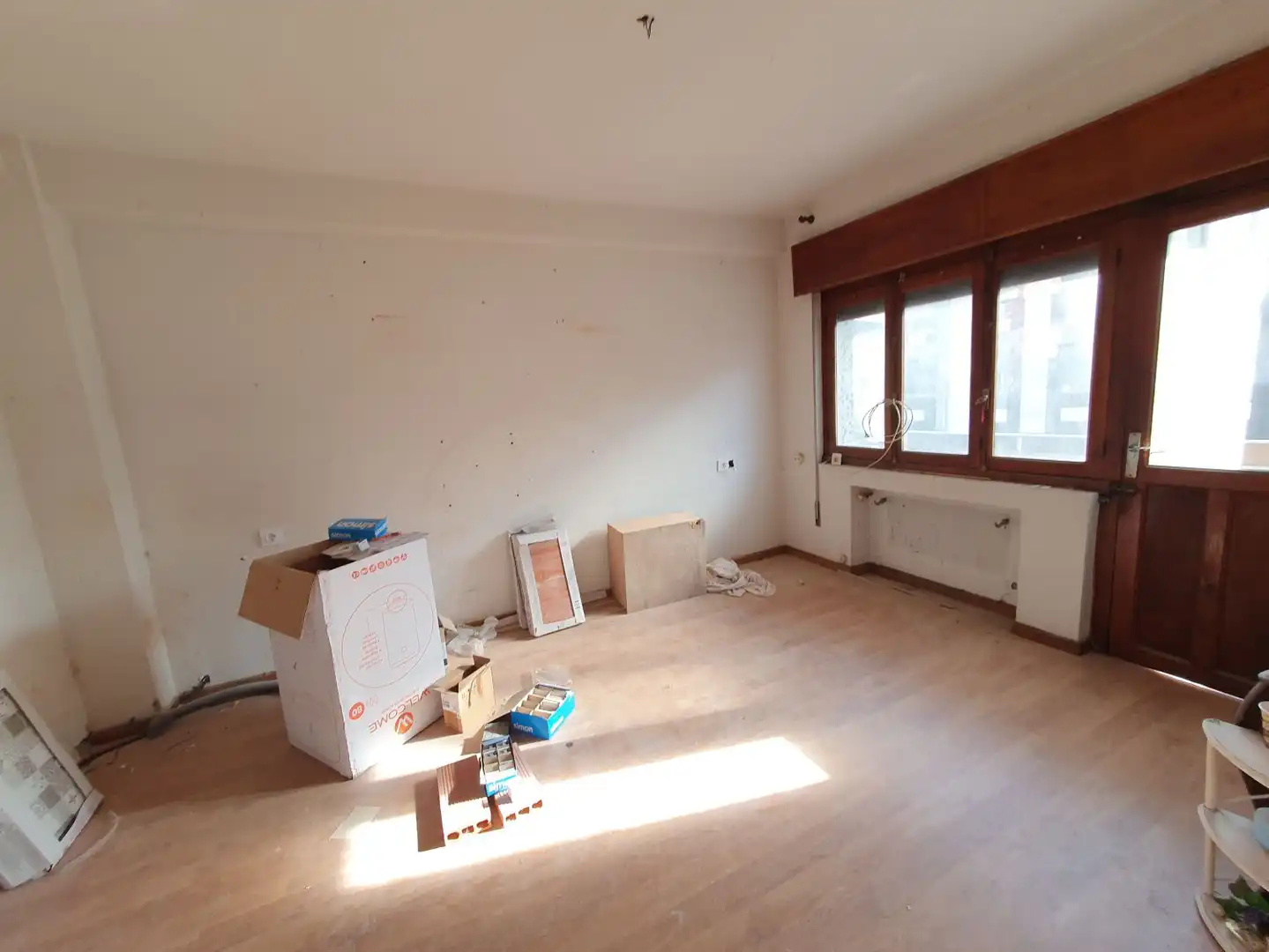 Wohnung zum Verkauf in Salas mit Heizung, Terrasse und Balkon