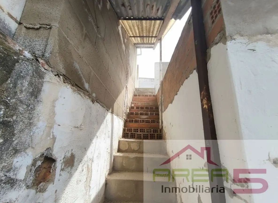 Casa adosada en venta en Santa Amalia con Trastero y Balcón