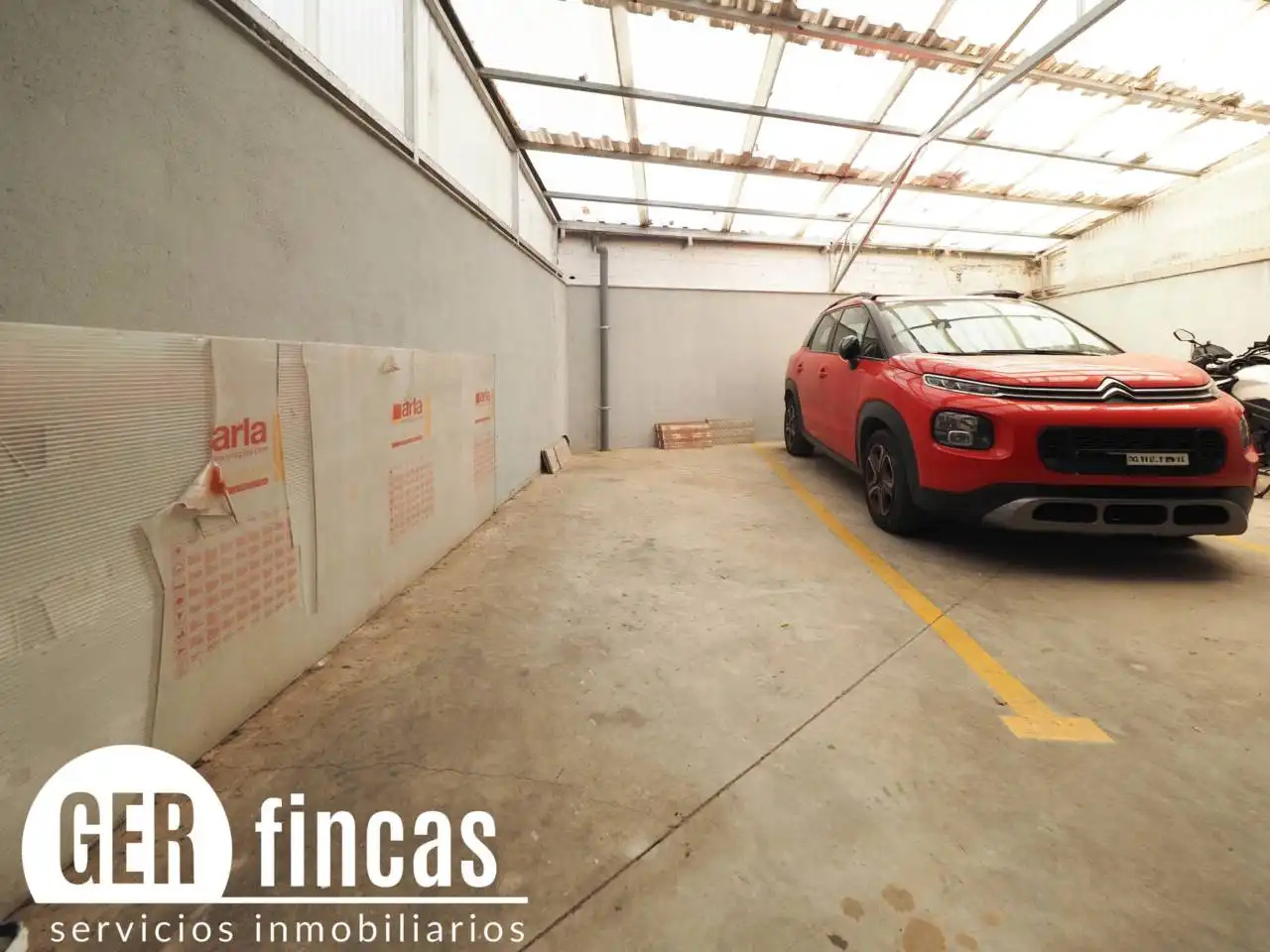 Parkplatz von Wohnung zum Verkauf in Terrassa mit Klimaanlage, Parkett und Terrasse