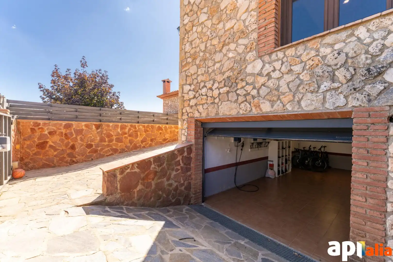 Vista exterior de Casa o chalet en venta en Prades con Calefacción, Jardín privado y Terraza